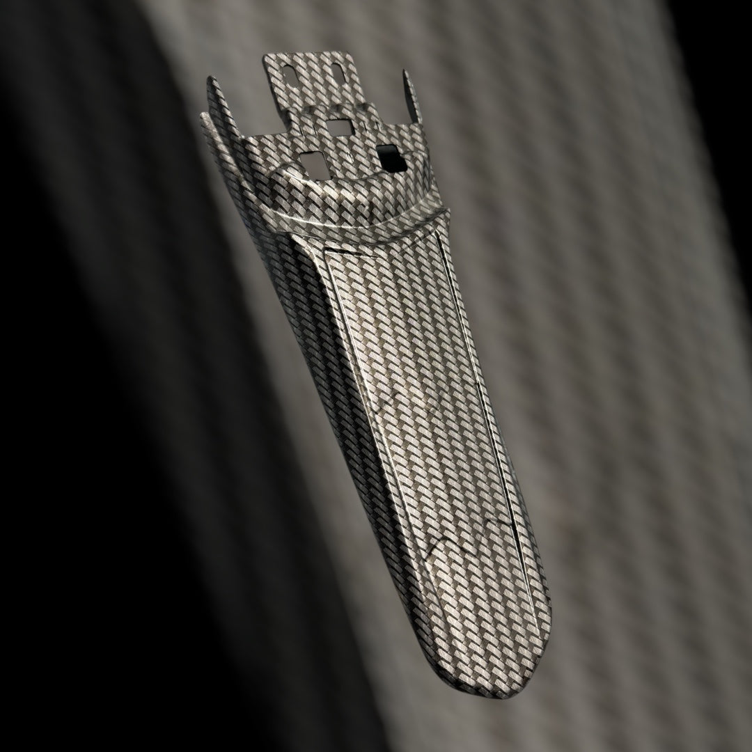 EXTENDED REAR FENDER/ LOOSE WEAVE CARBON